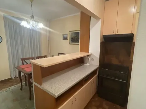 Rent, four bedroom apartment, 81m², Stari Grad, Beograd - image 12