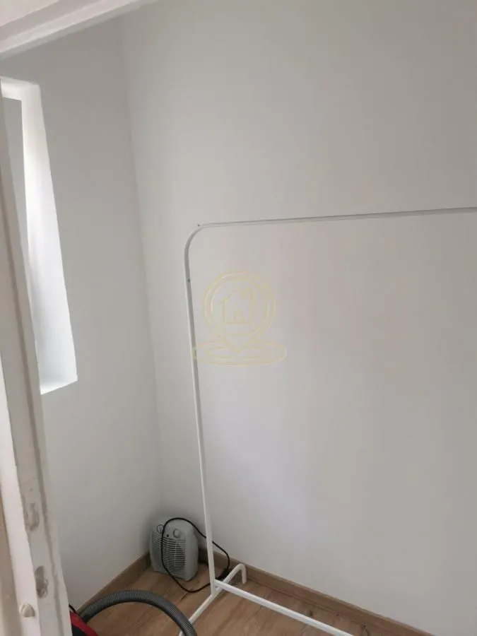 Rent, three bedroom apartment, 61m², Stari Grad, Beograd