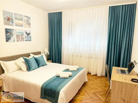 Izdavanje, trosoban stan, 64m², Savski Venac, Beograd - image 11