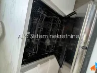 Izdavanje, trosoban stan, 82m², Savski Venac, Beograd - image 9