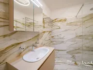 Prodaja, trosoban stan, 158m², Dobrota, Kotor - image 4