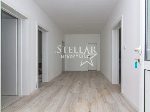 Rent, house, 226m², Donji Kokoti, Podgorica - image 2