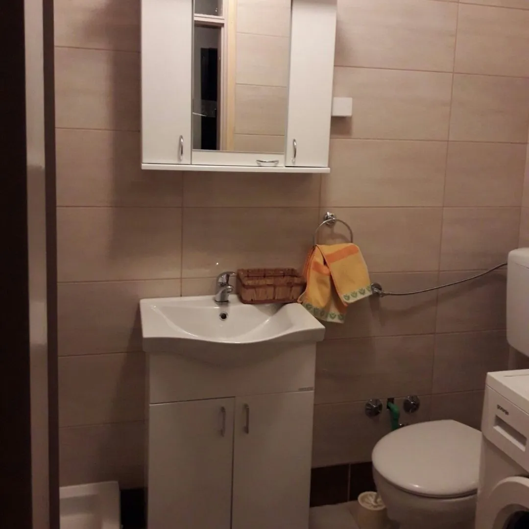 Prodaja, dvosoban stan, 60m², Blok 5, Podgorica