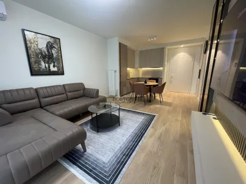 Izdavanje, trosoban stan, 71m², Savski Venac, Beograd - image 4