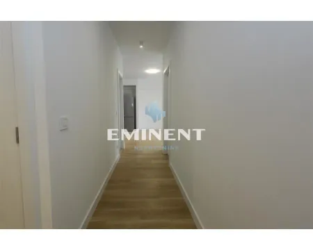 Izdavanje, trosoban stan, 78m², Savski Venac, Beograd - image 13