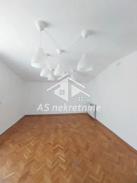 Rent, house, 260m², Neimar, Vračar Sve Podlokacije