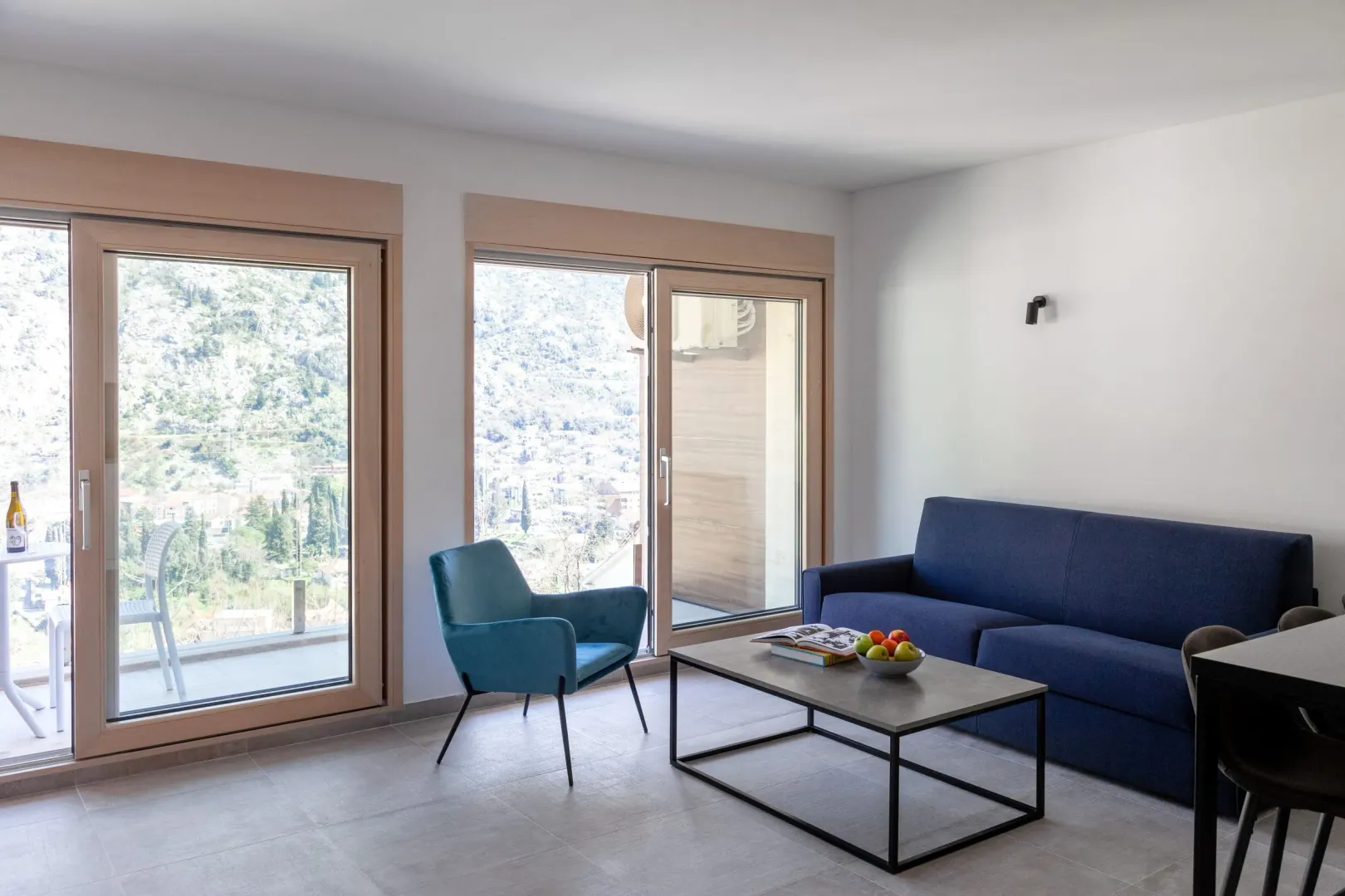 Prodaja, trosoban stan, 73m², Kotor, Crna Gora