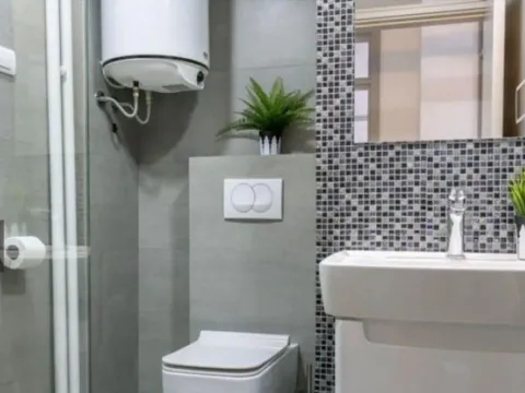 Izdavanje, trosoban stan, 88m², Stari Grad, Beograd - image 10