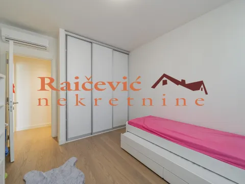 Prodaja, četvorosoban stan, 110m², Savski Venac, Beograd - image 14