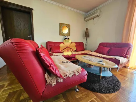Izdavanje, dvosoban stan, 65m2, Ibričevina, Podgorica