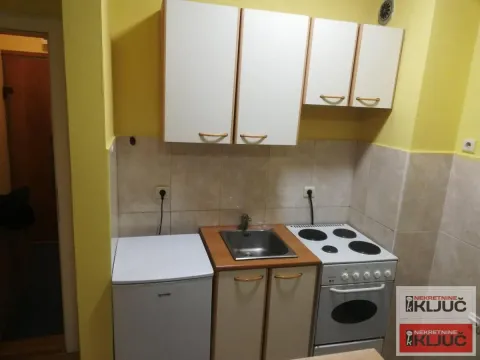 Izdavanje, garsonjera, 25m², Grbavica, Novi Sad Sve Podlokacije - image 5