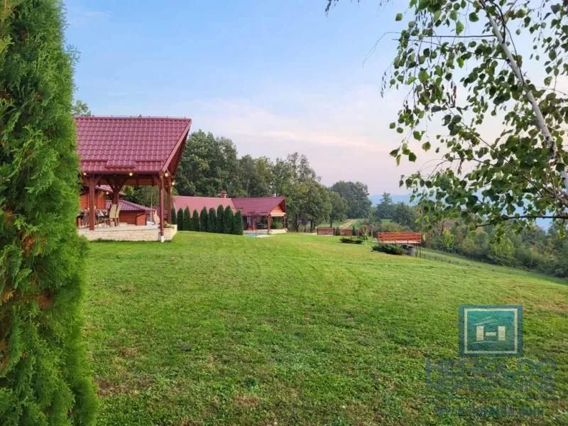 Prodaja, kuća, 228m², Velike Pčelice, Kragujevac