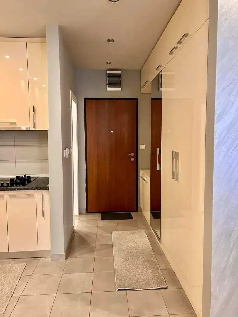 Izdavanje, dvosoban stan, 60m², Rozino, Budva