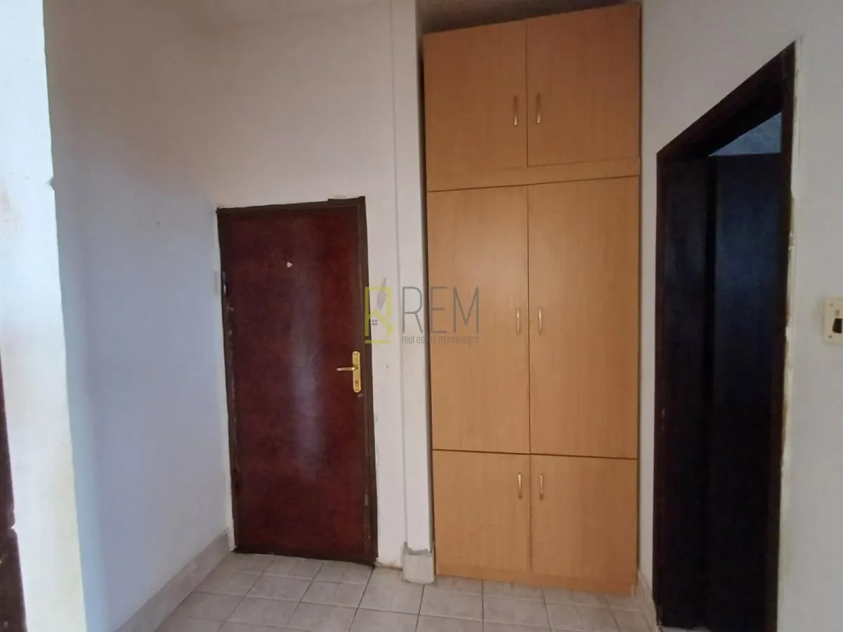 Prodaja, jednosoban stan, 45m², Stari Aerodrom, Podgorica