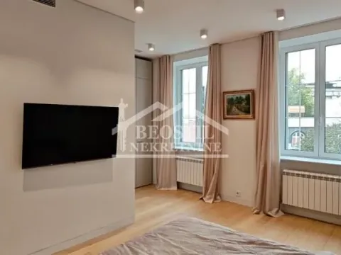 Prodaja, četvorosoban stan, 133m², Stari Grad, Beograd - image 9