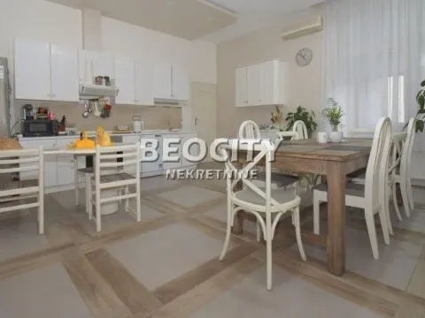 Prodaja, kuća, 250m², Centar, Subotica - image 6