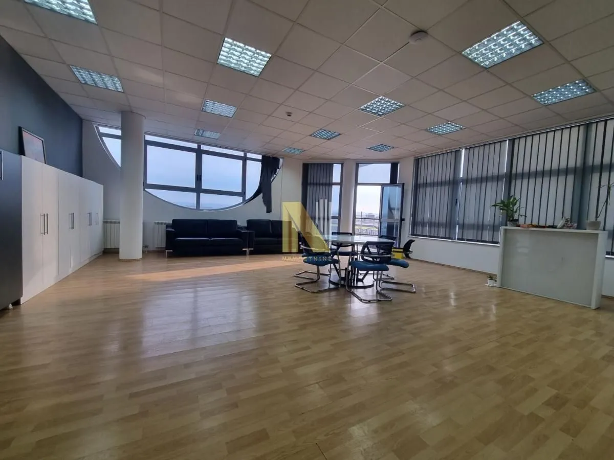 Rent, office space, 736m², Salajka, Novi Sad Sve Podlokacije