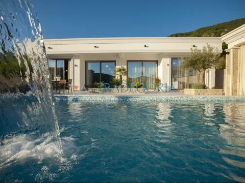 Prodaja, kuća, 190m², Budva, Crna Gora