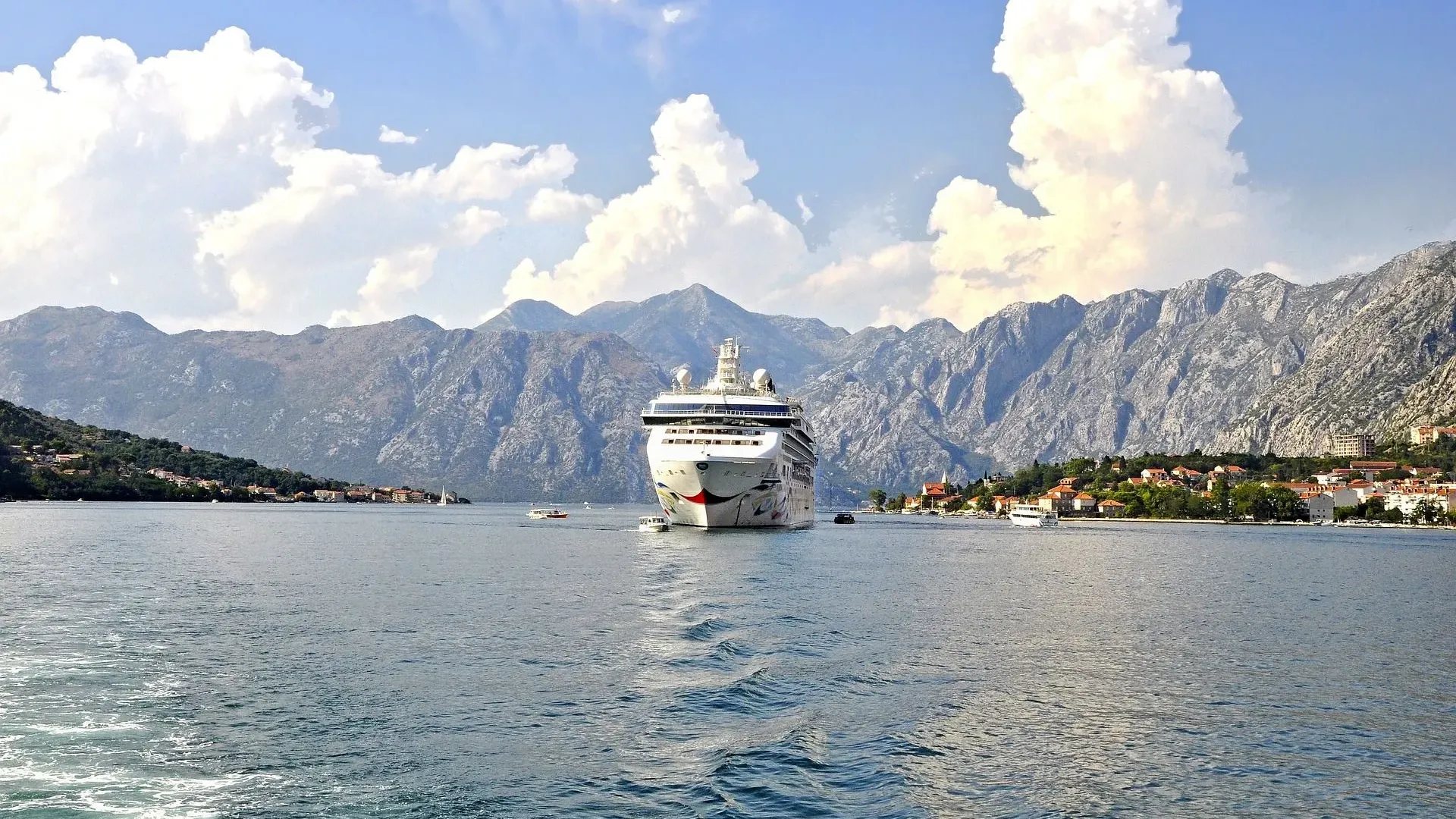 Prodaja, plac, 12000m², Grad, Kotor