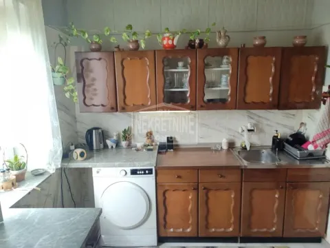 Prodaja, kuća, 136m², Železničko Naselje, Subotica - image 3