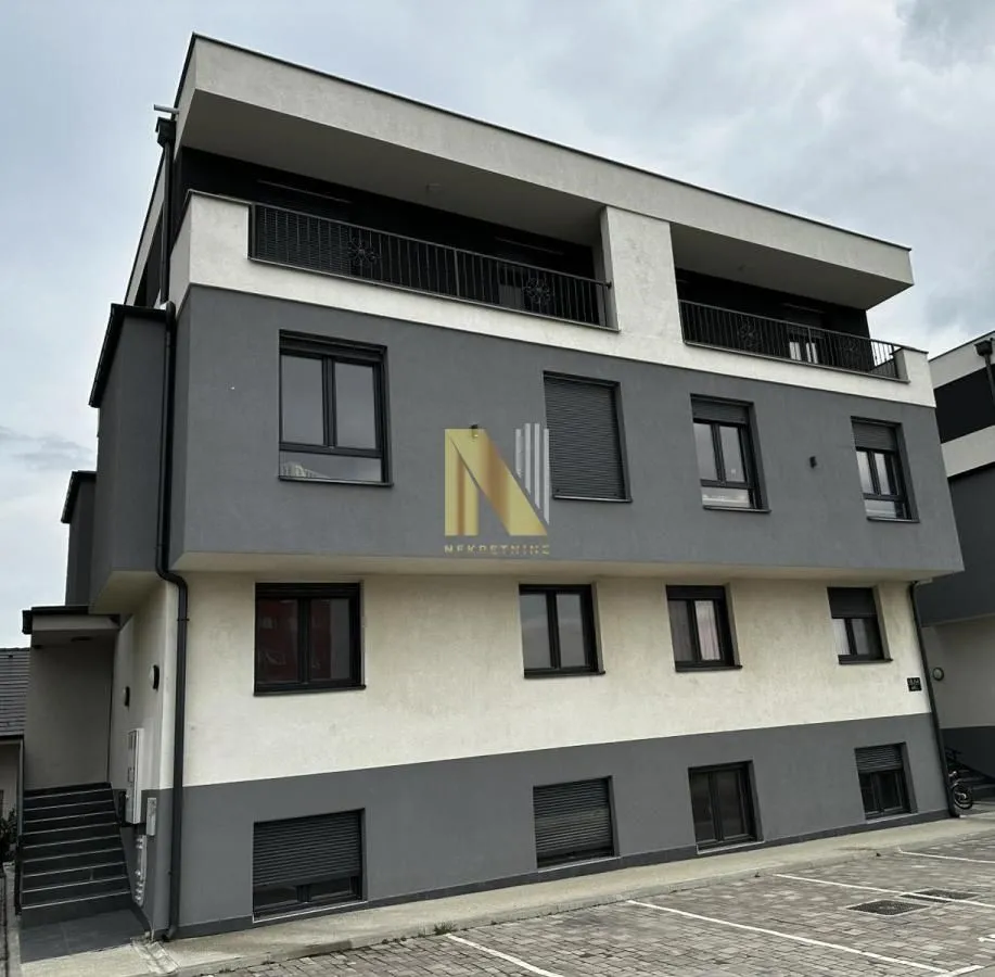 Prodaja, četvorosoban stan, 80m², Mišeluk, Petrovaradin