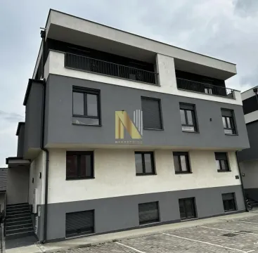 Prodaja, četvorosoban stan, 80m², Mišeluk, Petrovaradin - image 14
