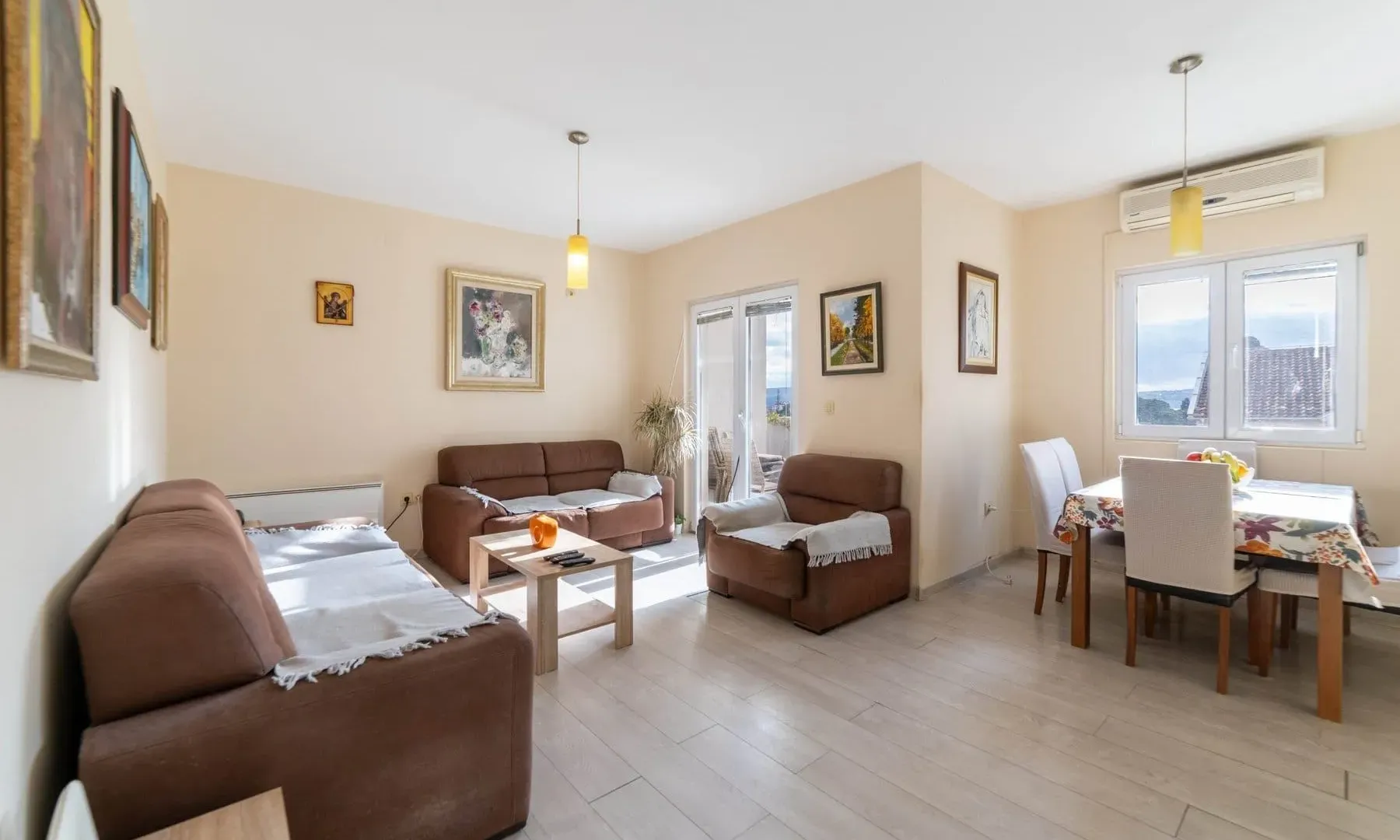 Prodaja, trosoban stan, 106m², Tivat, Crna Gora