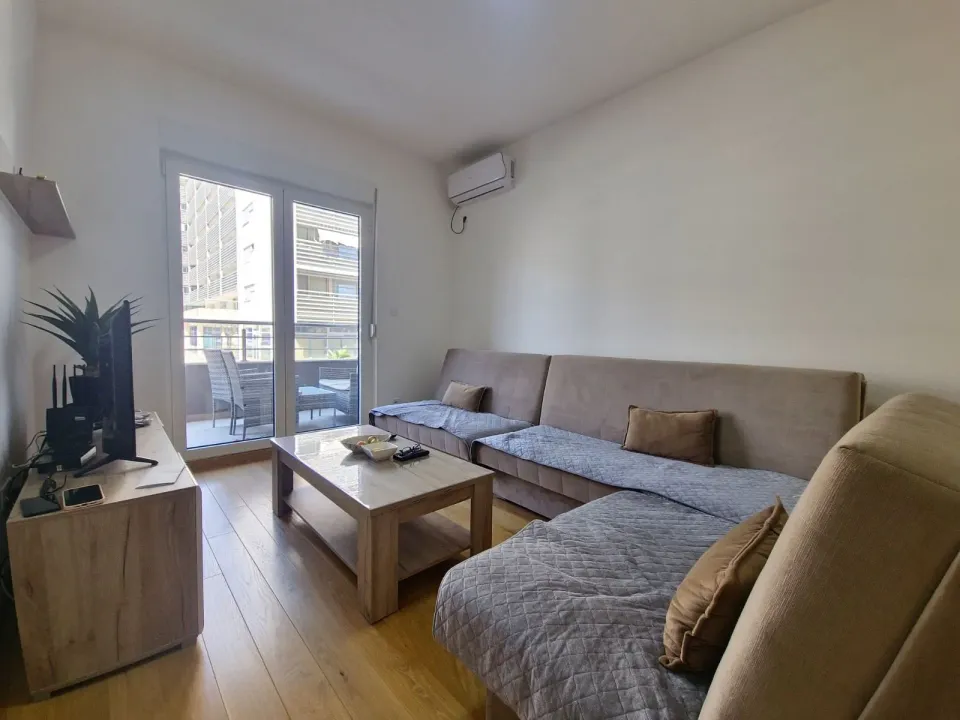 Rent, one bedroom apartment, 45m², Budva, Crna Gora