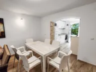 Rent, four bedroom apartment, 100m², Reževići, Budva - image 8