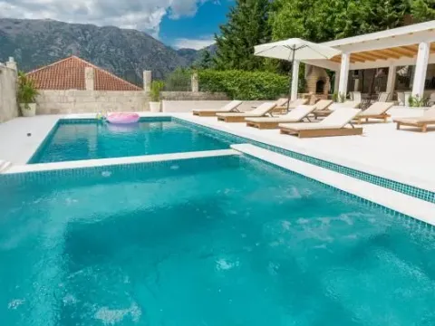 Sale, house, 350m², Stoliv, Kotor - image 8