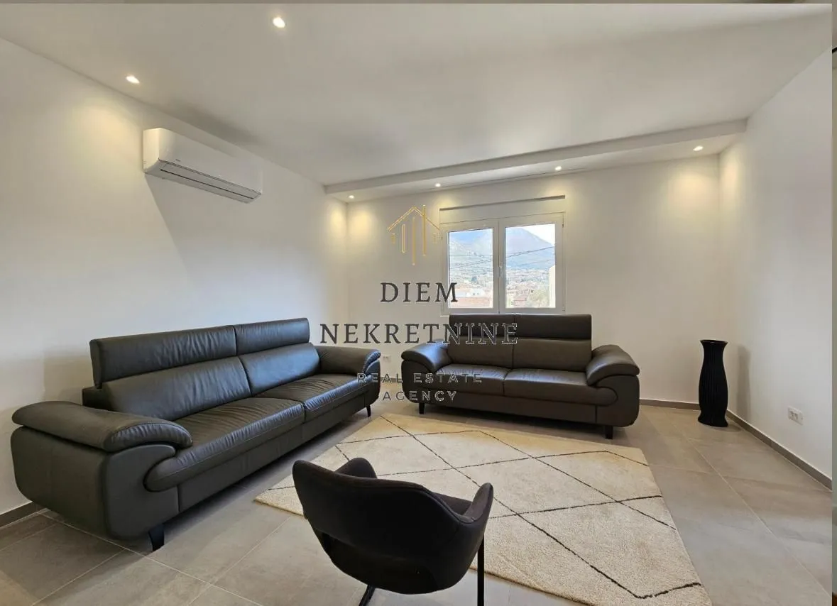 Izdavanje, dvosoban stan, 115m², Polje, Bar