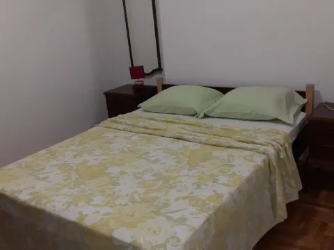 Izdavanje, dvosoban stan, 60m², Centar, Bar - image 2