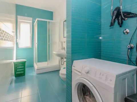 Sale, one bedroom apartment, 73m², Bijela, Herceg Novi - image 4