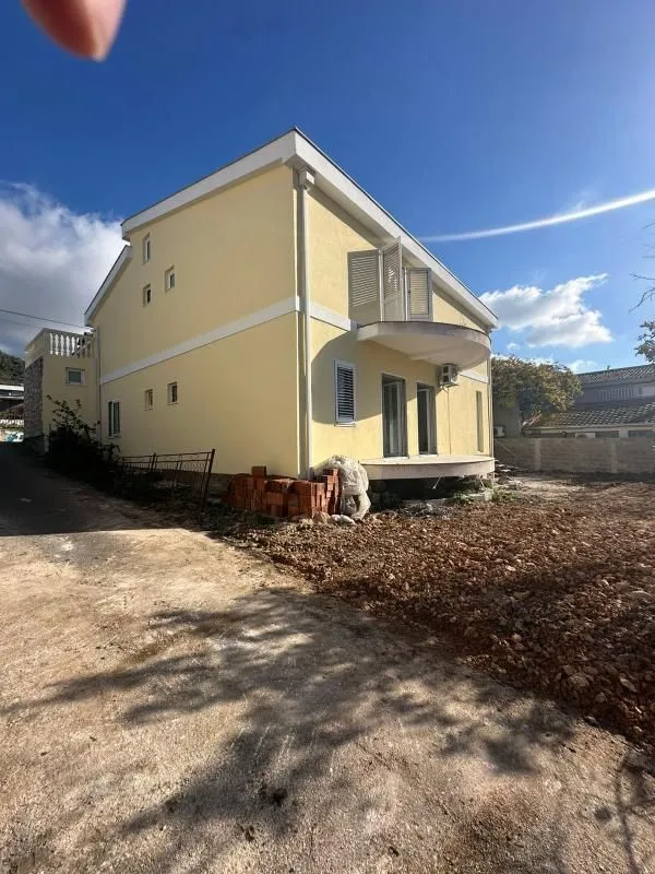 Prodaja, kuća, 180m², Bjeliši, Bar