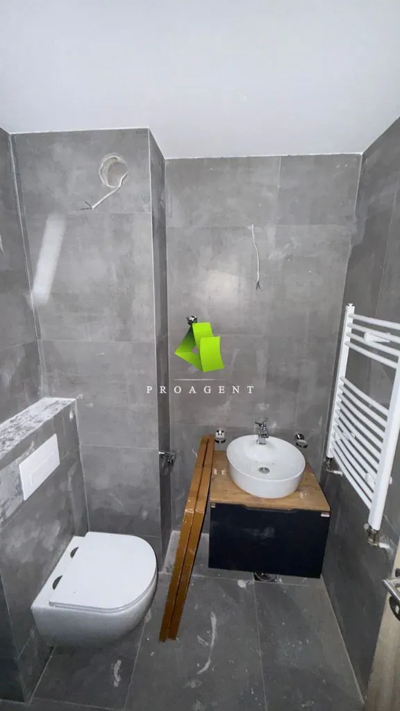 Prodaja, trosoban stan, 72m², Medijana, Niš