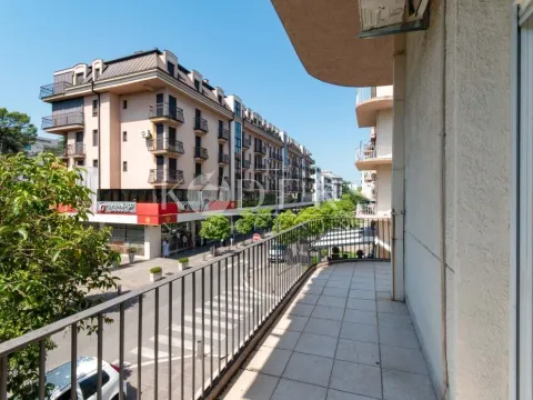 Izdavanje, poslovni prostor, 91m², Centar, Podgorica - image 10