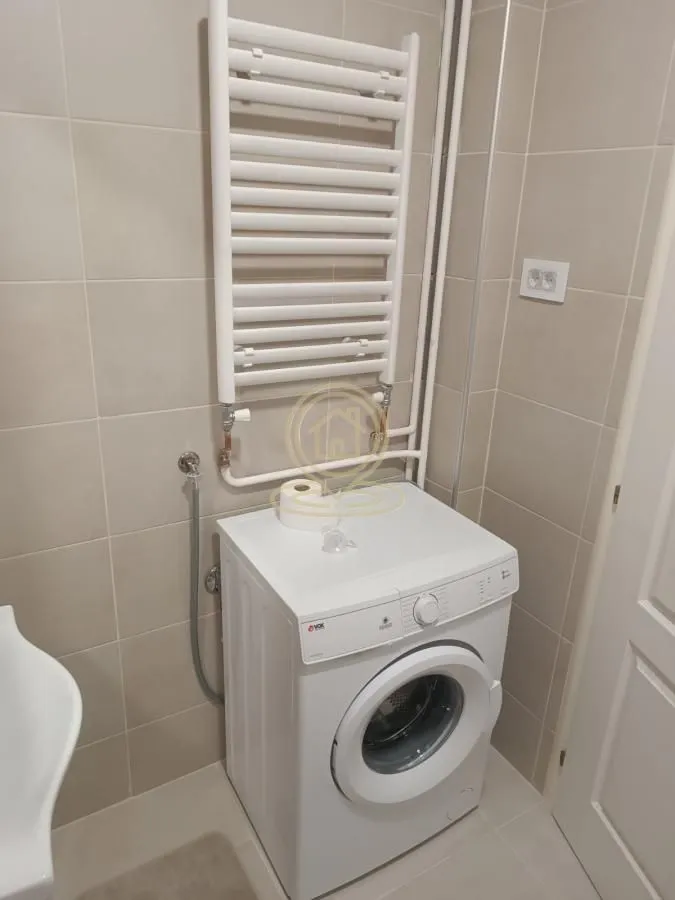 Izdavanje, garsonjera, 41m², Grbavica, Novi Sad Sve Podlokacije