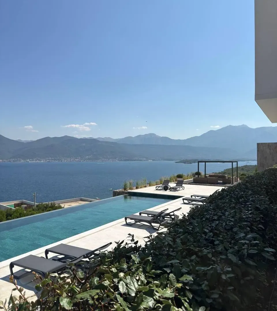 Sale, two bedroom apartment, 119m², Grad, Kotor