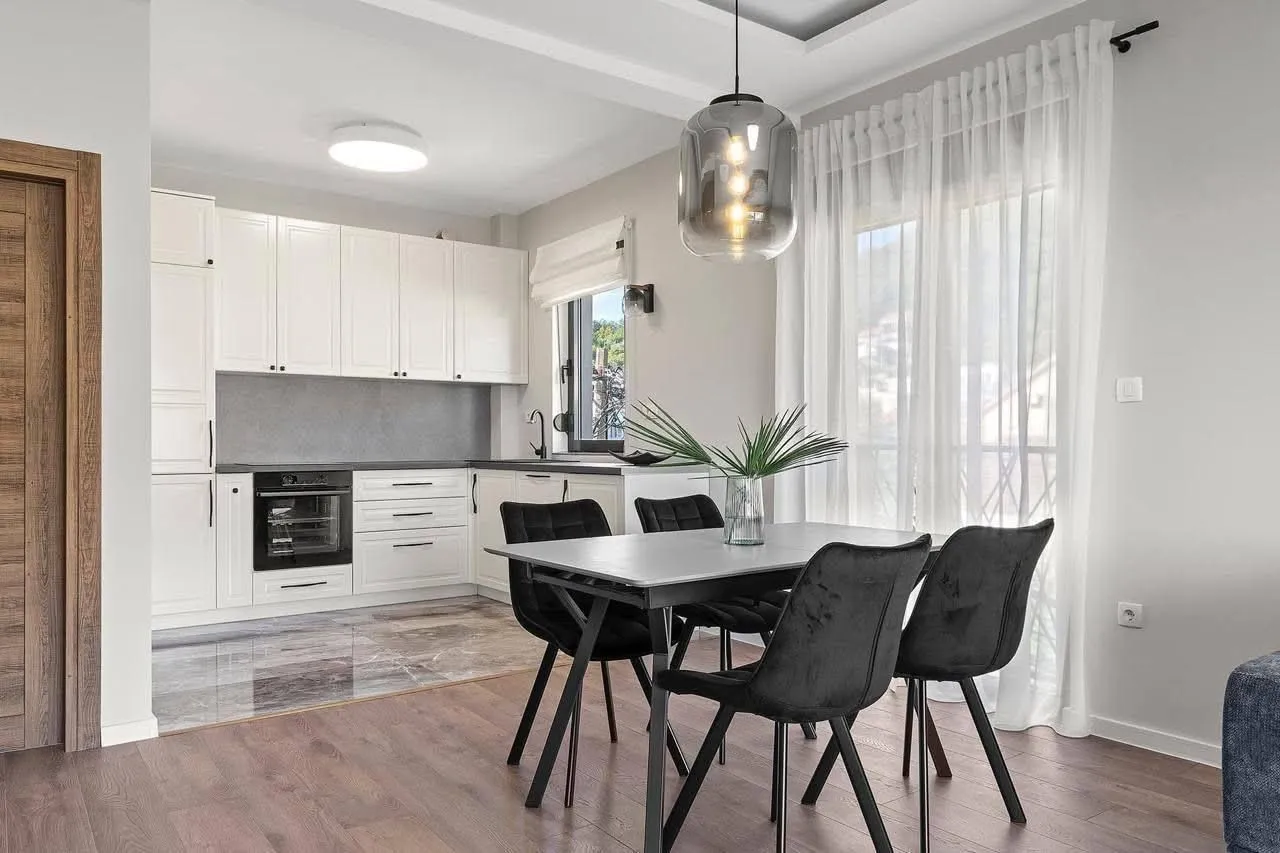 Rent, three bedroom apartment, 81m², Porto Montenegro, Tivat