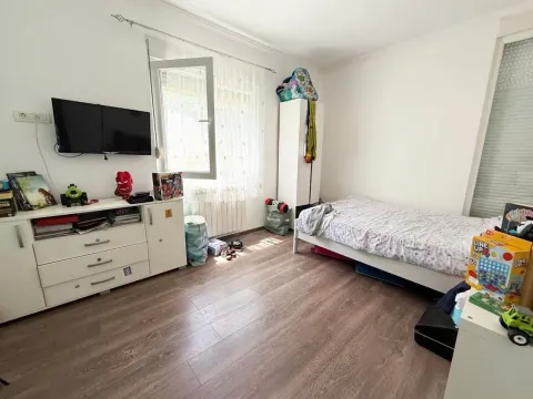 Prodaja, kuća, 260m², Gornja Gorica, Podgorica - image 12