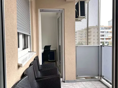 Izdavanje, trosoban stan, 75m², City Kvart, Podgorica - image 6