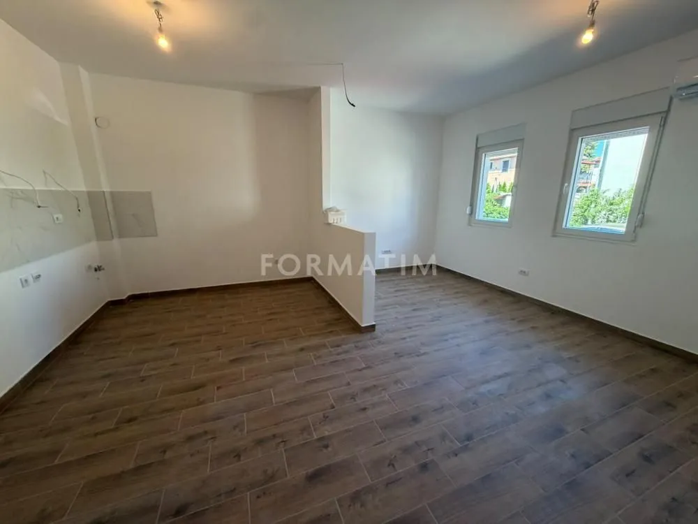 Prodaja, trosoban stan, 63m², Zemun Novi Grad, Zemun Sve Podlokacije