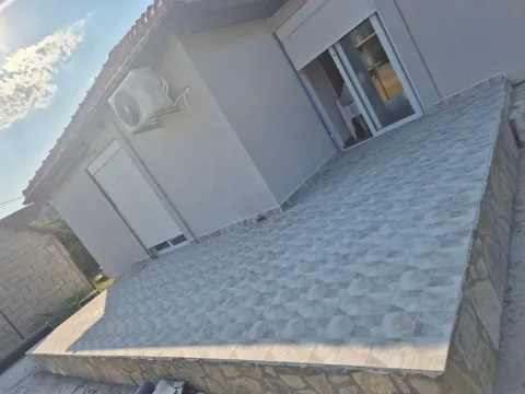 Rent, house, 170m², Zagorič, Podgorica - image 24