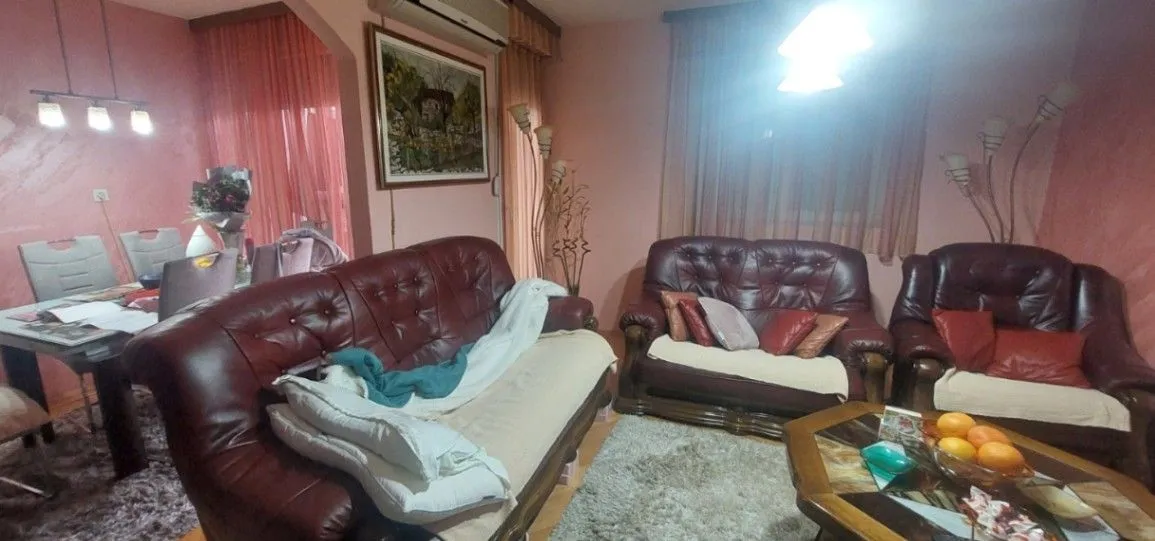 Prodaja, trosoban stan, 90m², Zabjelo, Podgorica