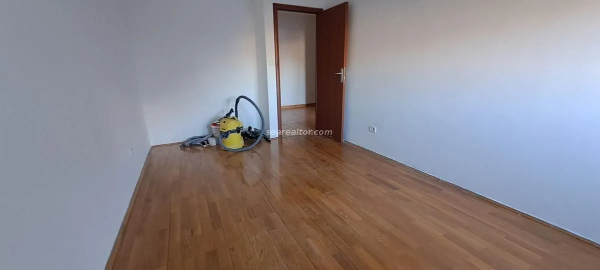 Prodaja, jednosoban stan, 45m², Stari Aerodrom, Podgorica