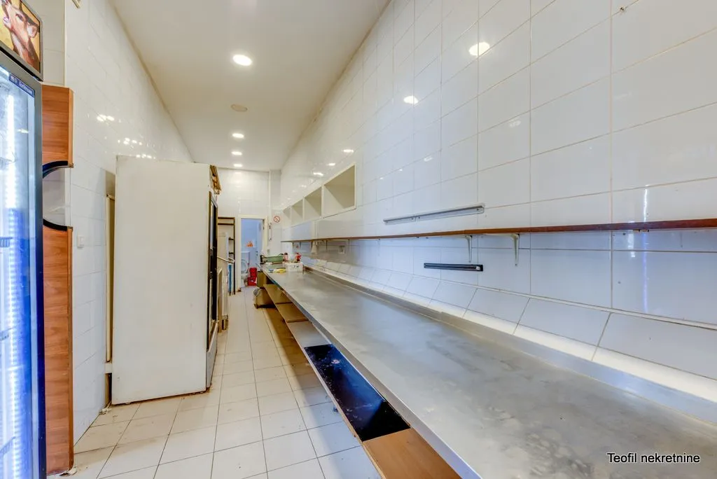 Rent, office space, 300m², Zemun Kej, Zemun Sve Podlokacije