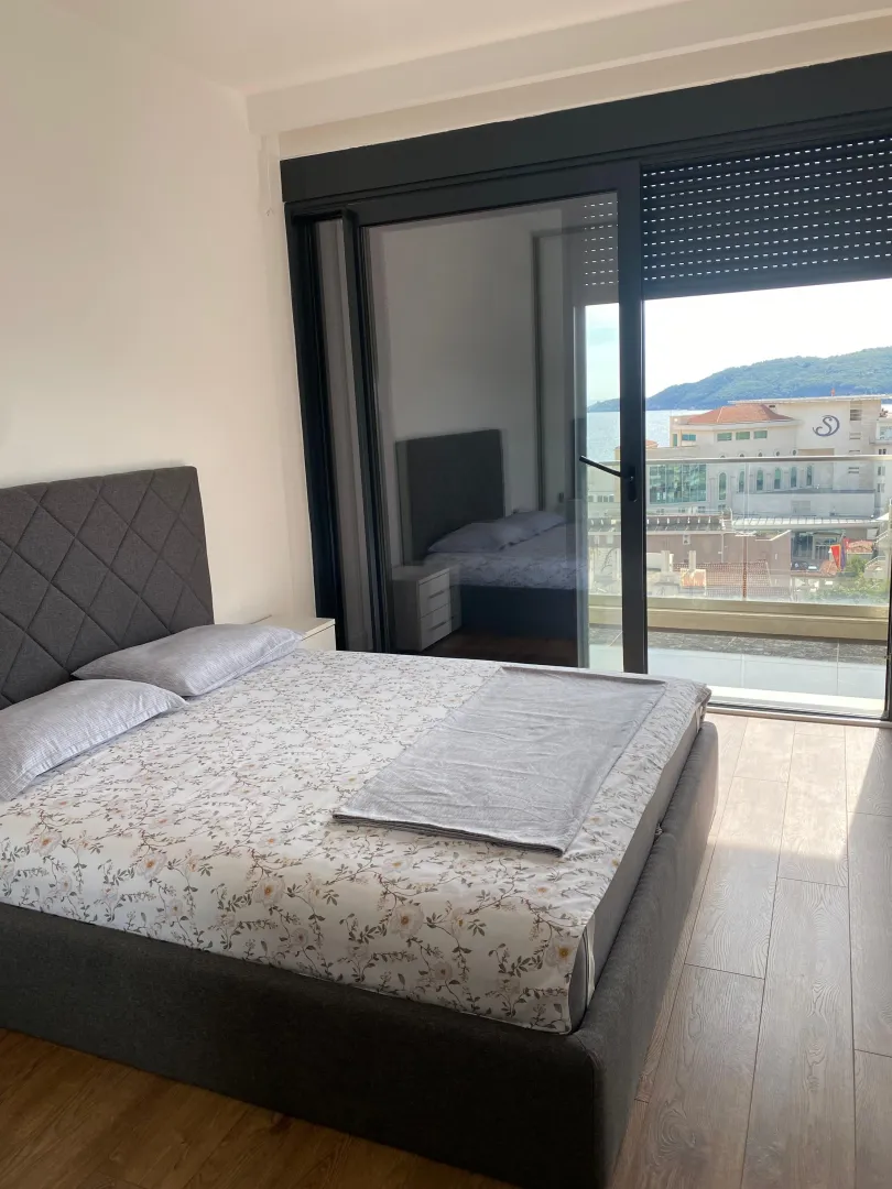 Sale, one bedroom apartment, 54m², Bečići, Budva