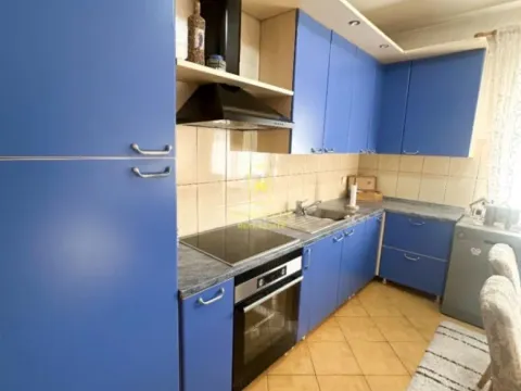 Prodaja, kuća, 200m², Tološi, Podgorica - image 9