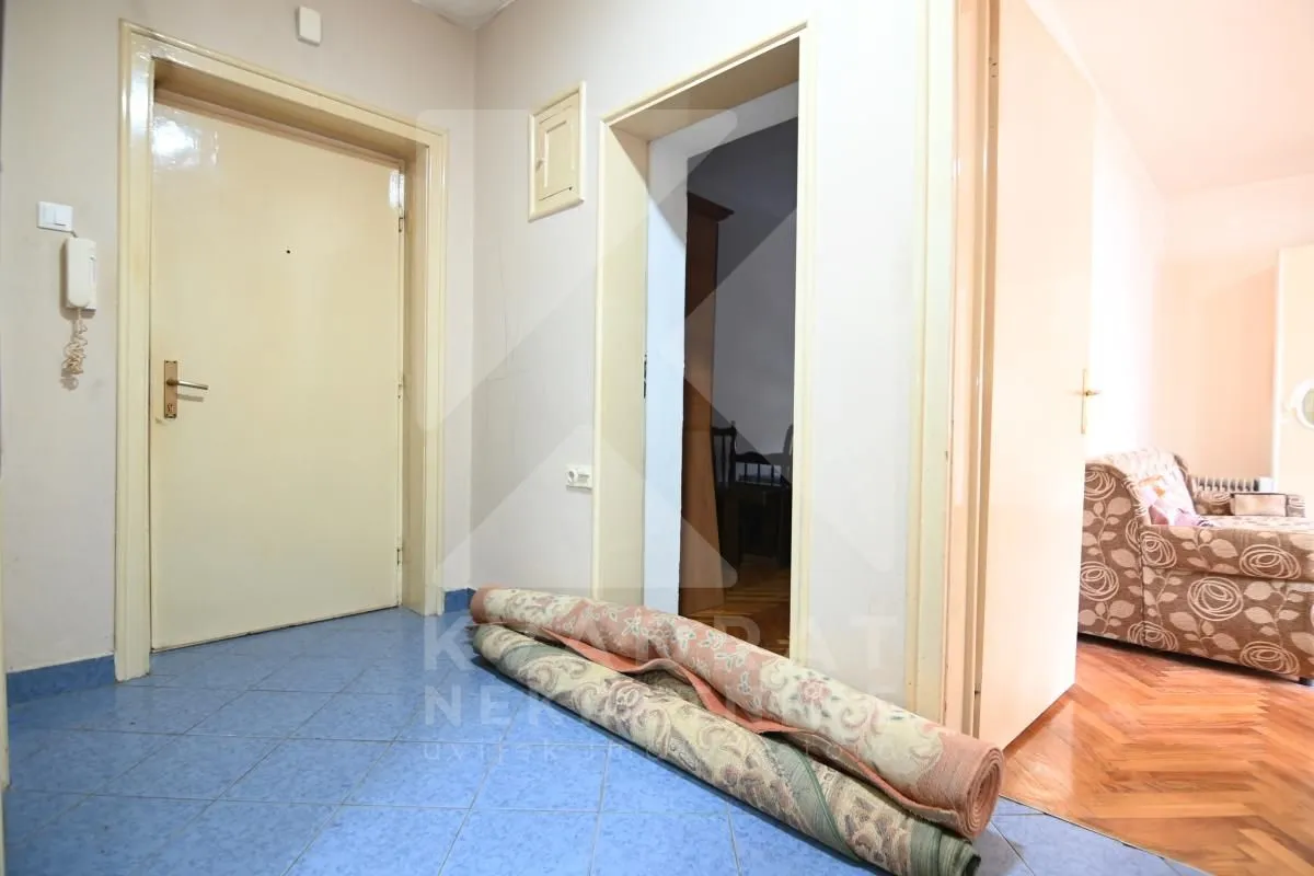 Prodaja, dvosoban stan, 57m², Centar, Podgorica