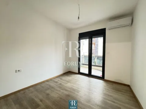 Izdavanje, dvosoban stan, 60m², City Kvart, Podgorica - image 6